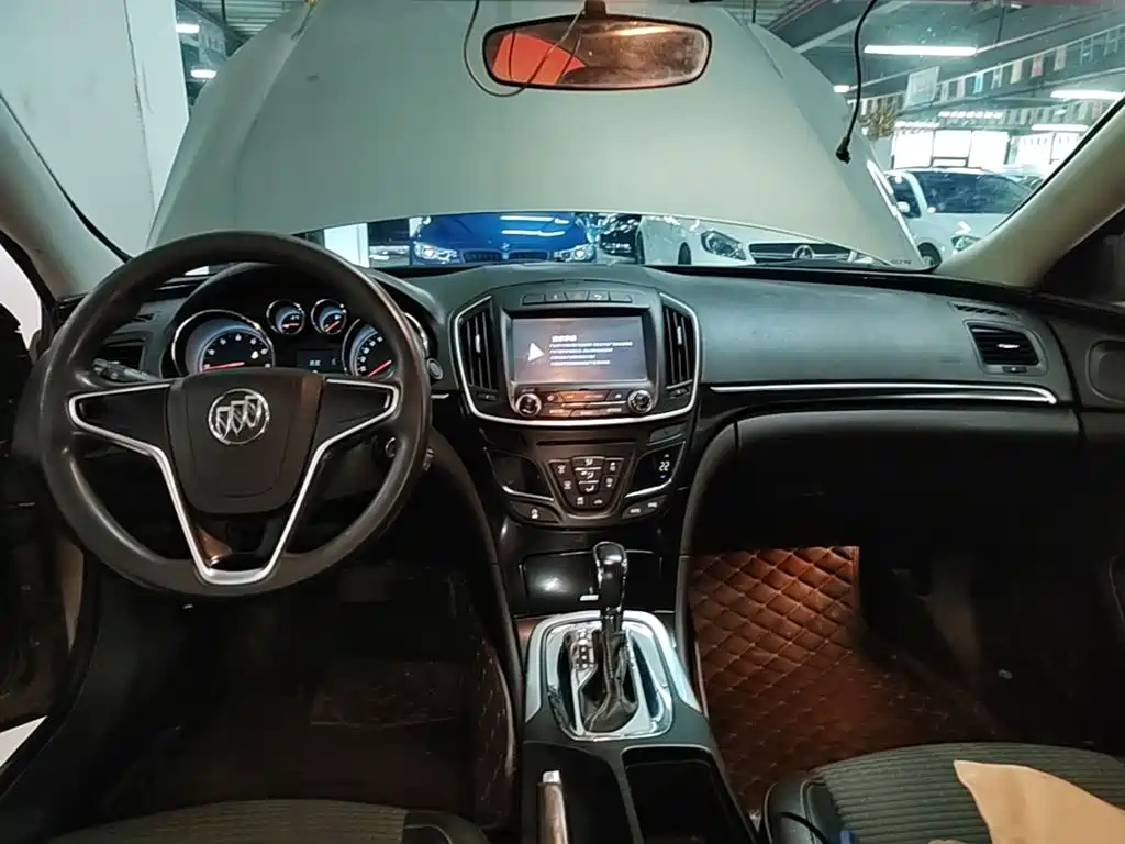 Buick Regal 2016 — фото 10