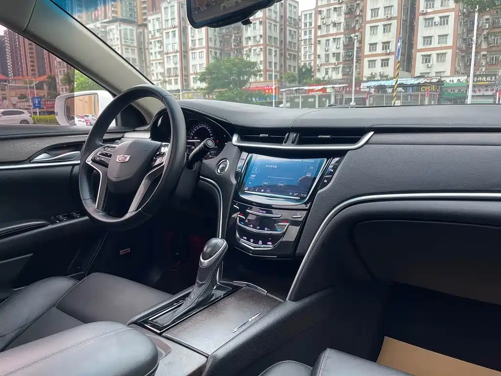 Cadillac XTS 2019 — фото 14