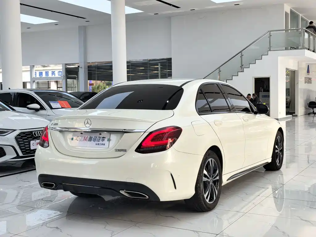 Mercedes-Benz C-Class 2020 — фото 16