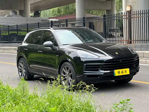 Porsche Cayenne New Energy 2022