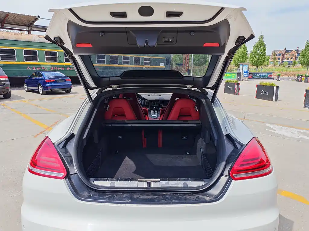 Porsche Panamera 2016 — фото 15
