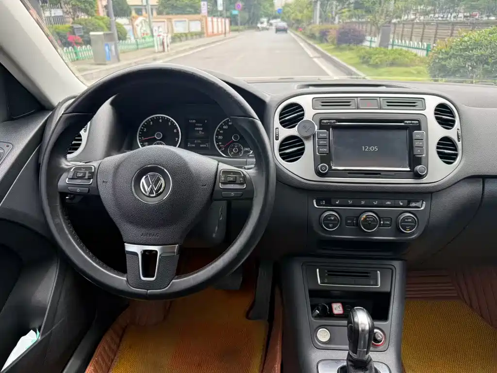 Volkswagen Tiguan 2016 — фото 11