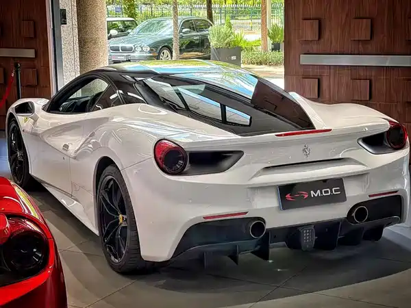 Ferrari 488 2018