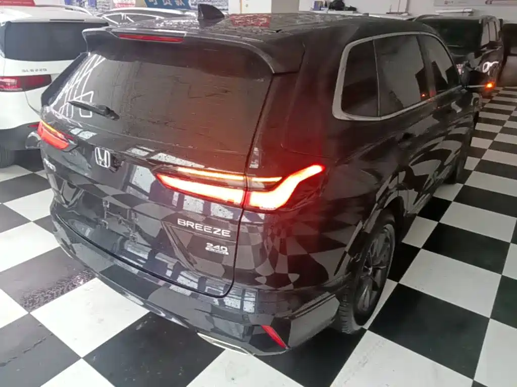 Honda Breeze 2023