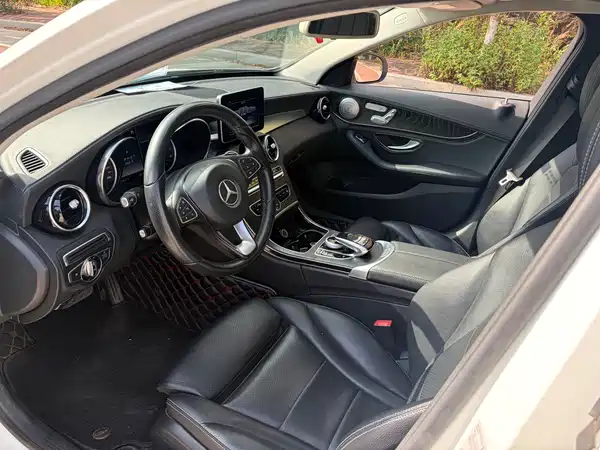 Mercedes-Benz C-Class 2017
