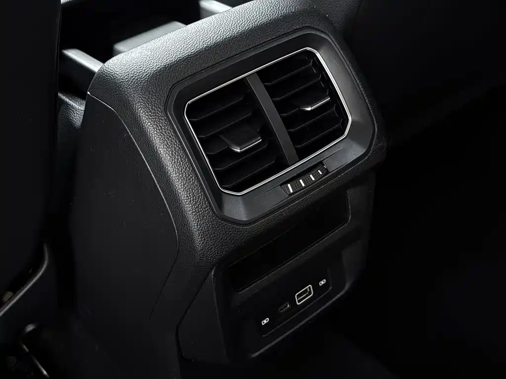 Volkswagen Tiguan L 2022 — фото 14