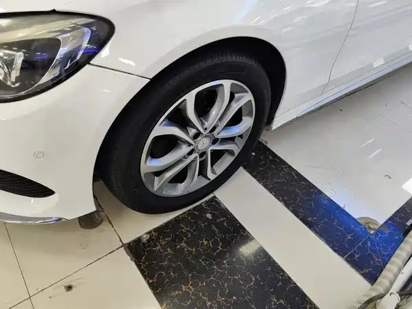 Mercedes-Benz C-Class 2016