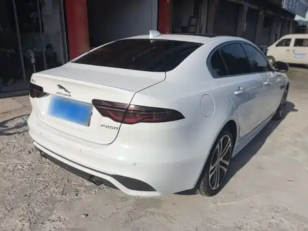 Jaguar XEL 2021