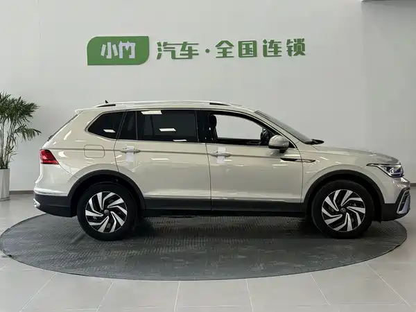Volkswagen Tiguan L 2023
