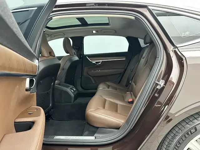 Volvo S90 2020 — фото 13