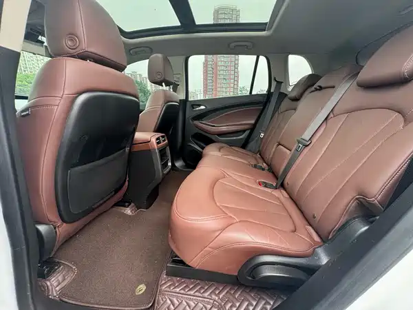 Buick Envision Plus 2022