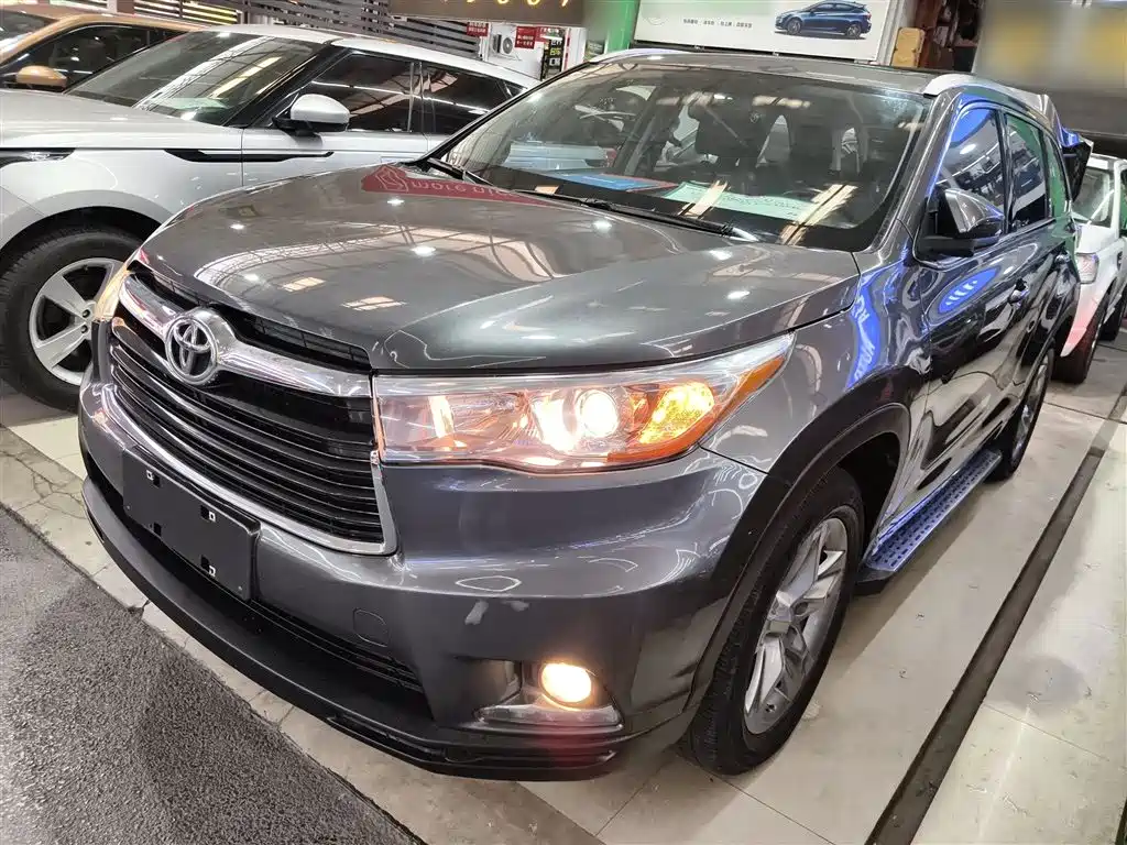 Toyota Highlander 2015 — фото 2