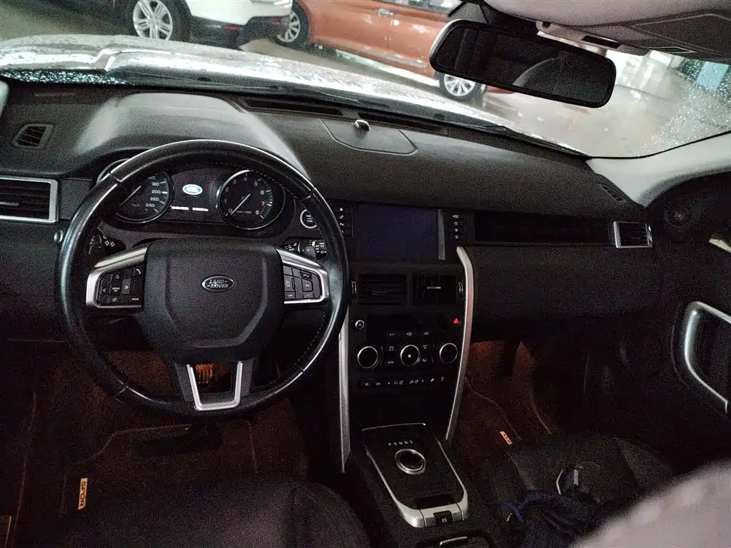Land Rover Discovery Sport 2016 — фото 10
