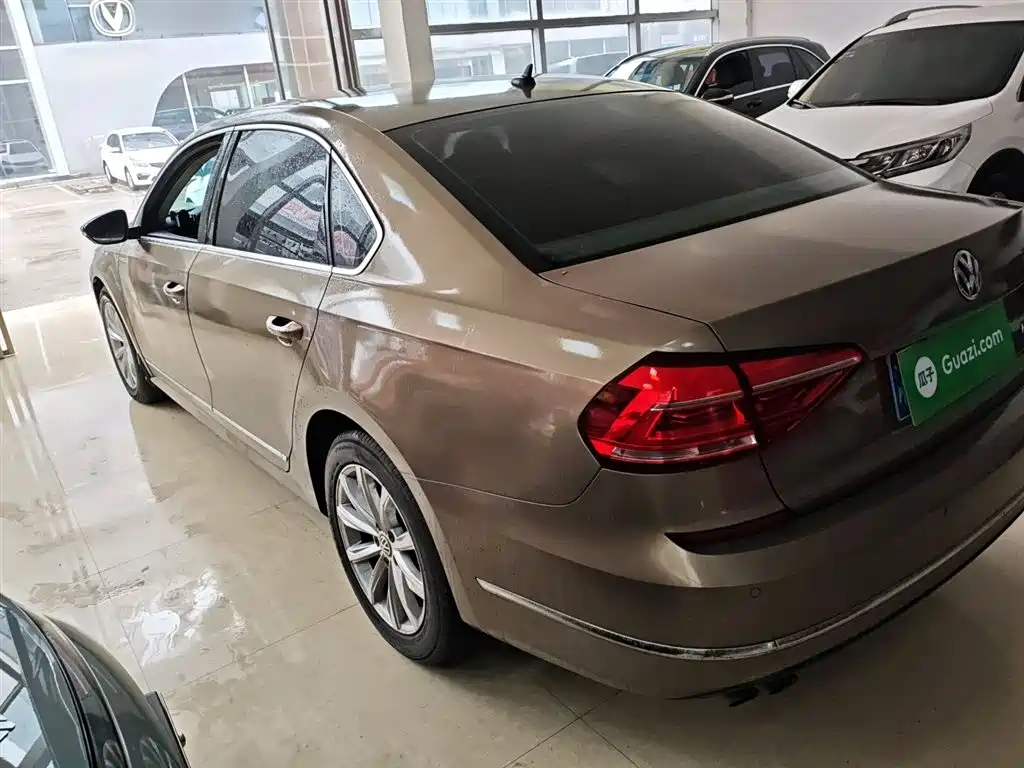 Volkswagen Passat 2017 — фото 5