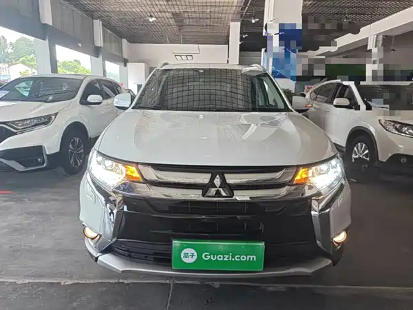 Mitsubishi Outlander 2017