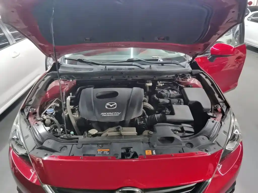 Mazda 3 Axela 2015 — фото 20