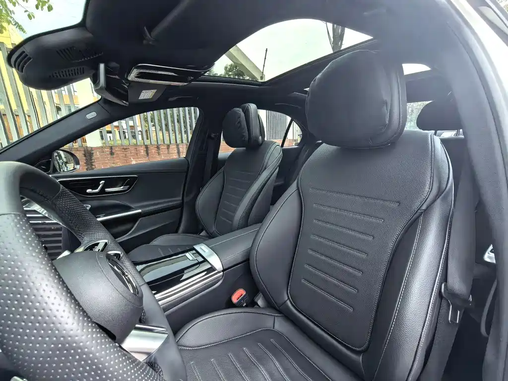Mercedes-Benz C-Class 2023 — фото 10