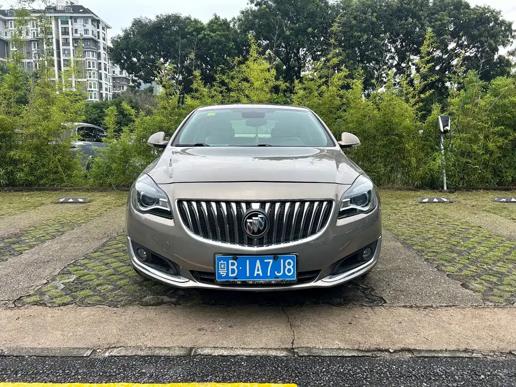 Buick Regal 2014 — фото 1