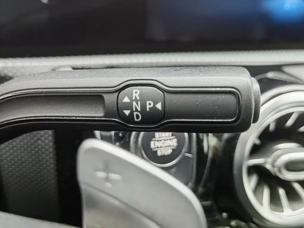 Mercedes-Benz A-Class 2020 — фото 13