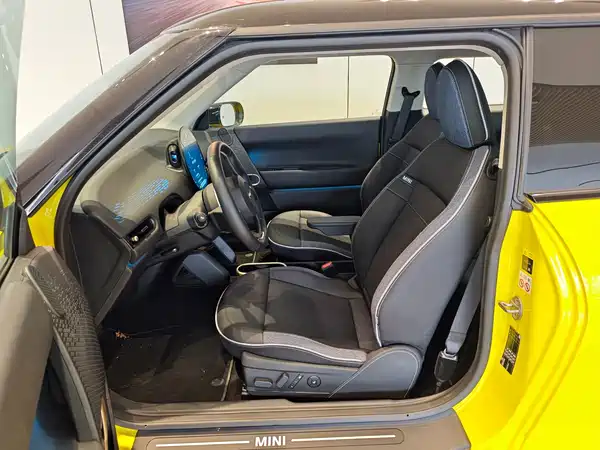 MINI Cooper 2025