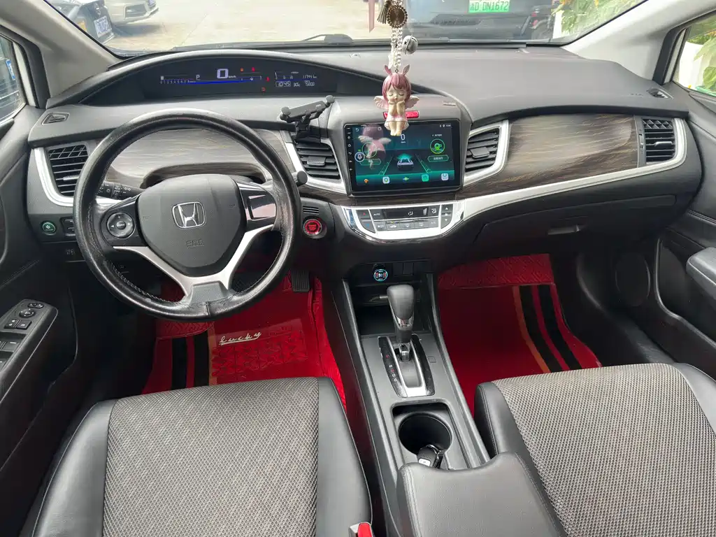 Honda Jade 2017 — фото 6