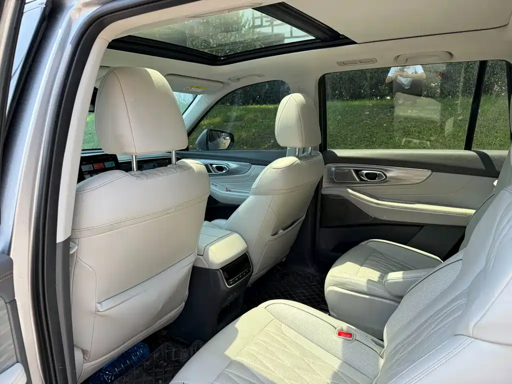 GAC Trumpchi GS8 2023 — фото 11