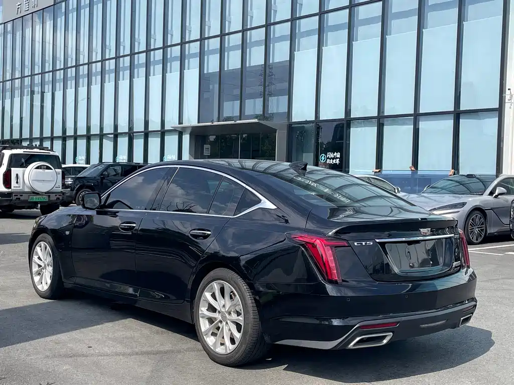 Cadillac CT5 2023 — фото 16