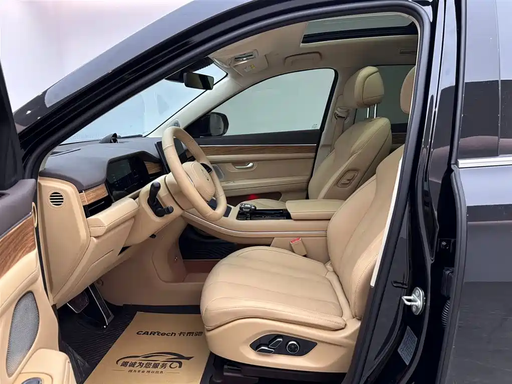 AITO M7 2024 — фото 8