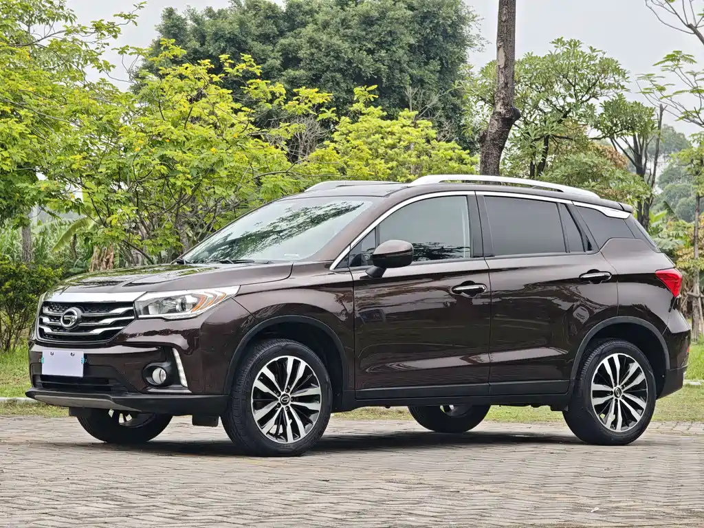 GAC Motor Trumpchi GS4 2016 — фото 1