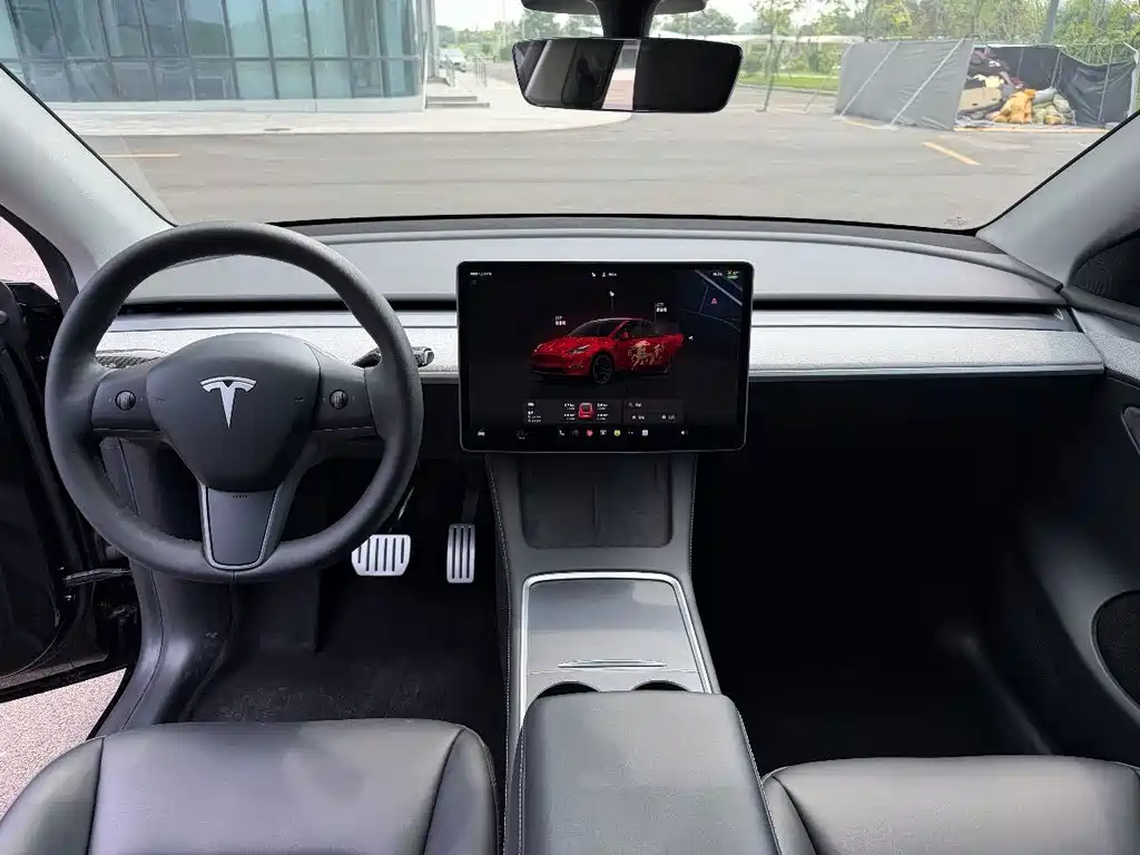 Tesla Model Y 2022 — фото 9