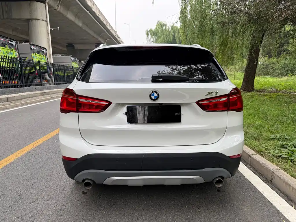 BMW X1 2018 — фото 3