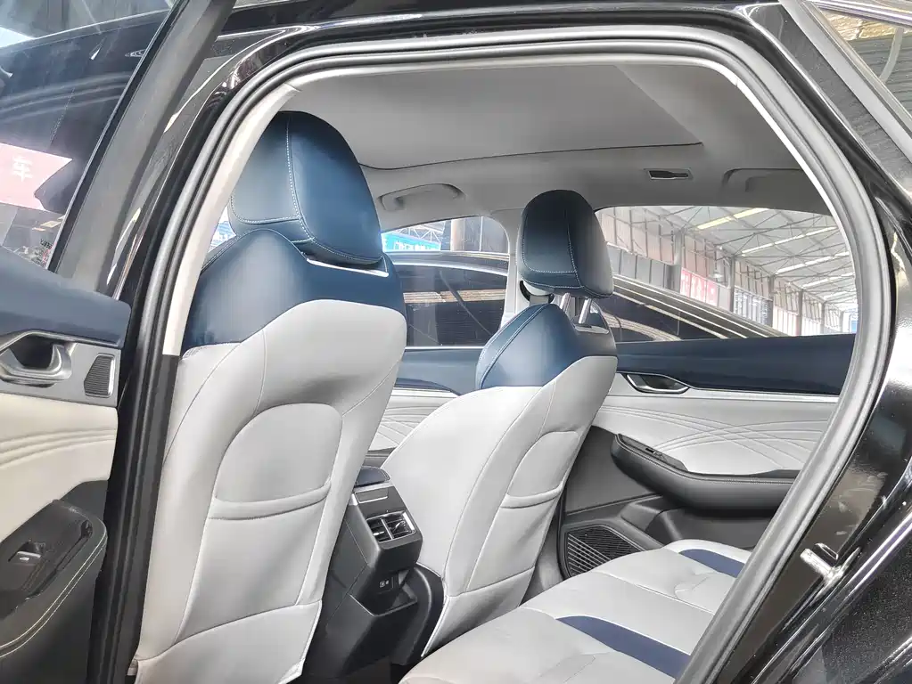 Geely Xingrui 2022 — фото 15