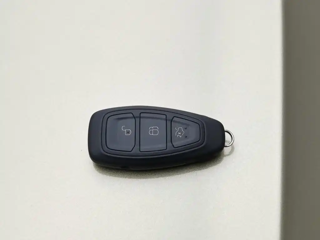Ford Kuga 2014 — фото 19