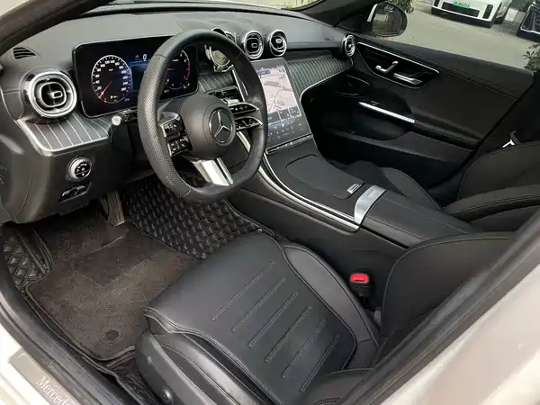 Mercedes-Benz C-Class 2022