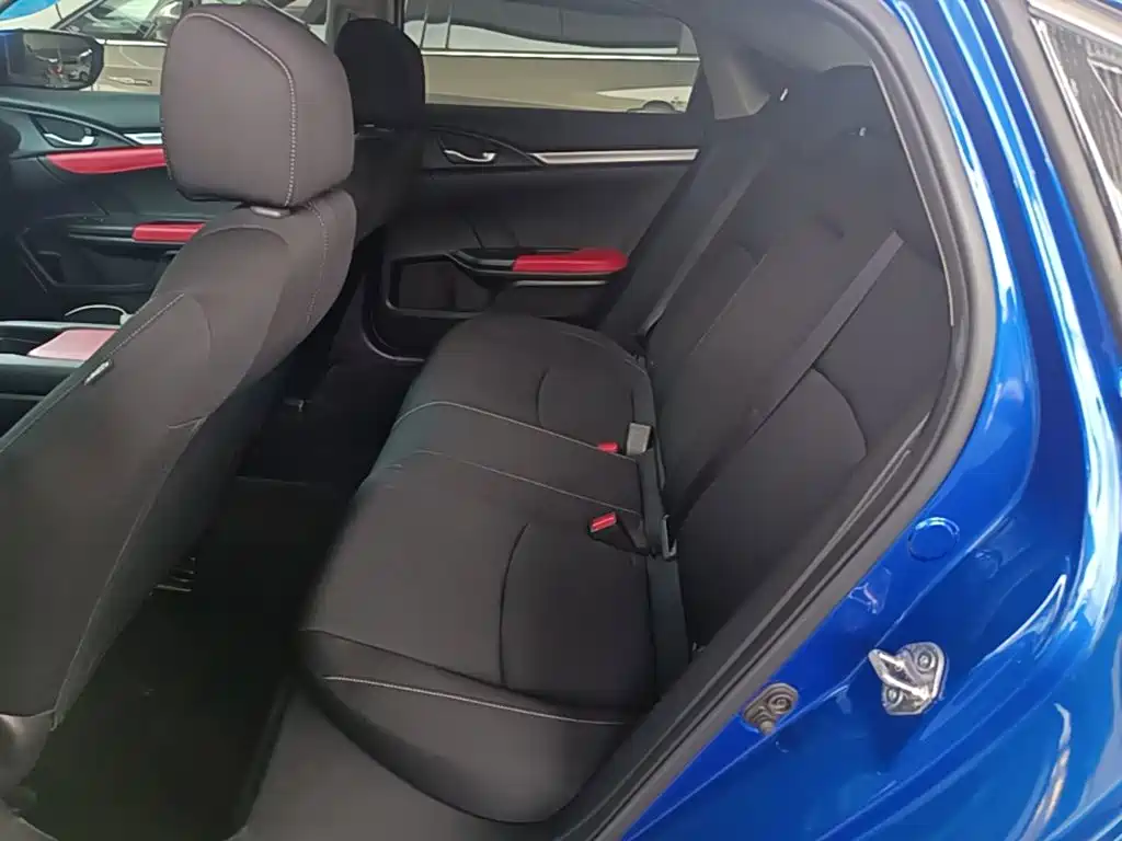 Honda Civic 2020 — фото 17