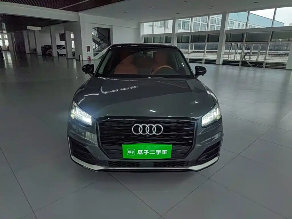 Audi Q2L 2019