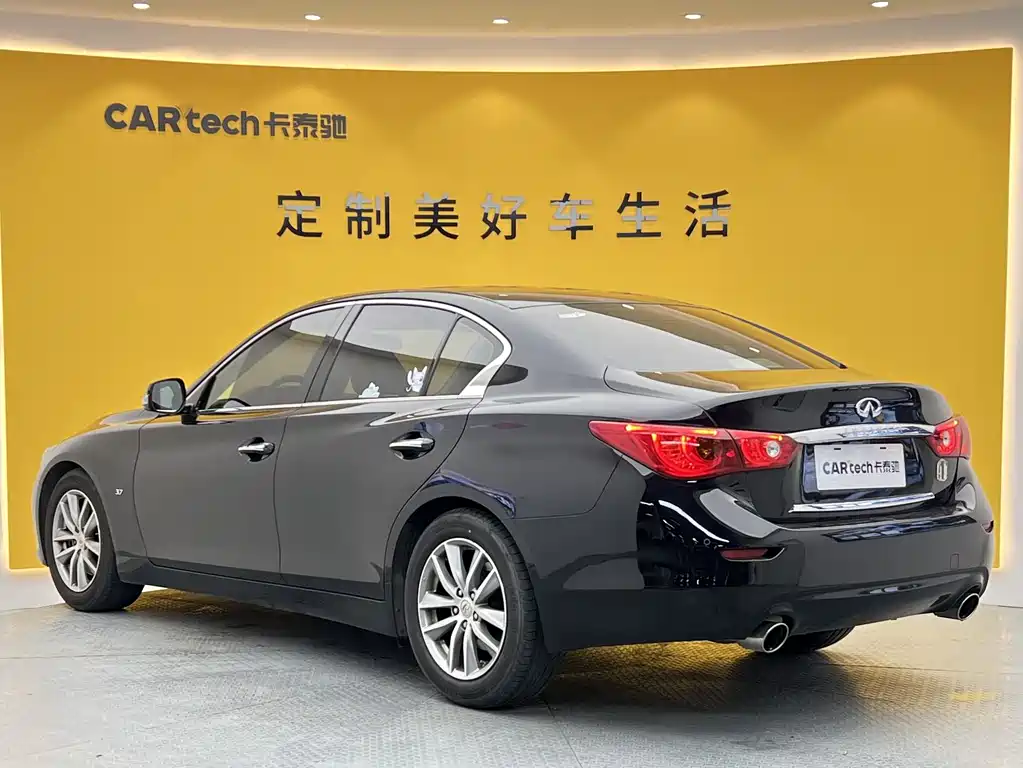 Infiniti Q50 2016 — фото 30