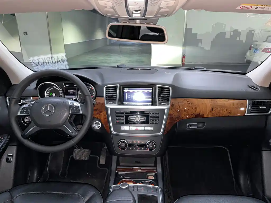 Mercedes-Benz M-Class 2014 — фото 16