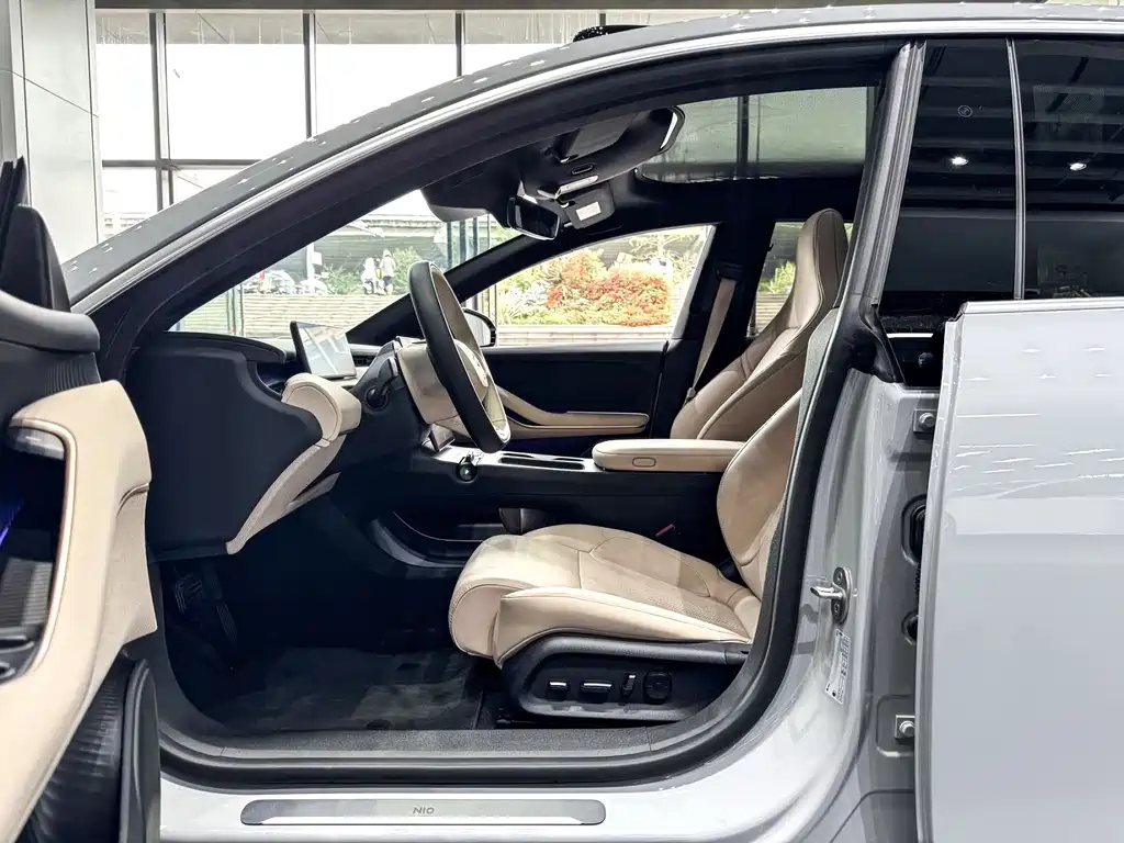 NIO ET5T 2024