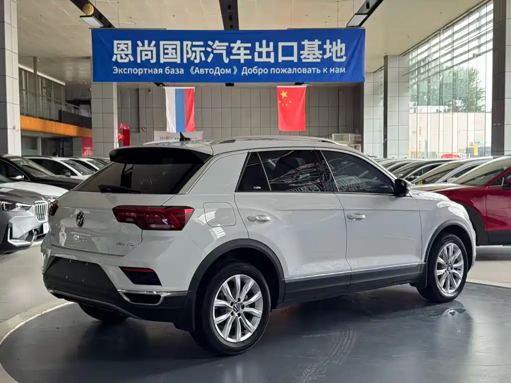 Volkswagen T-Roc 2022 — фото 9