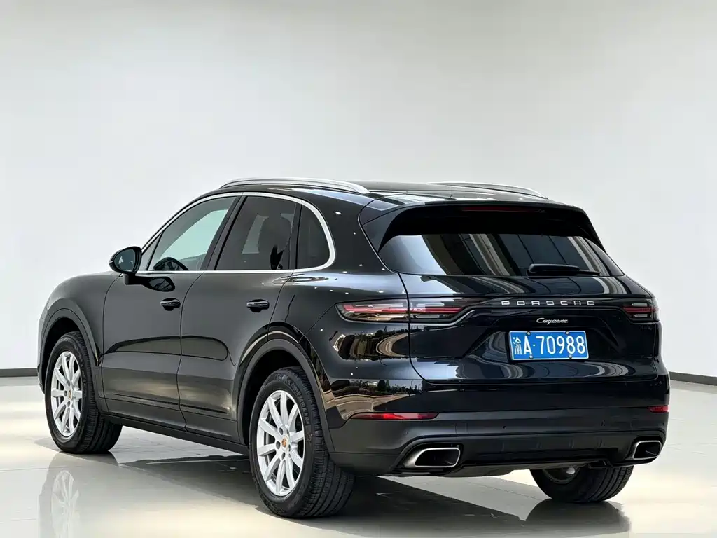 Porsche Cayenne 2018 — фото 2