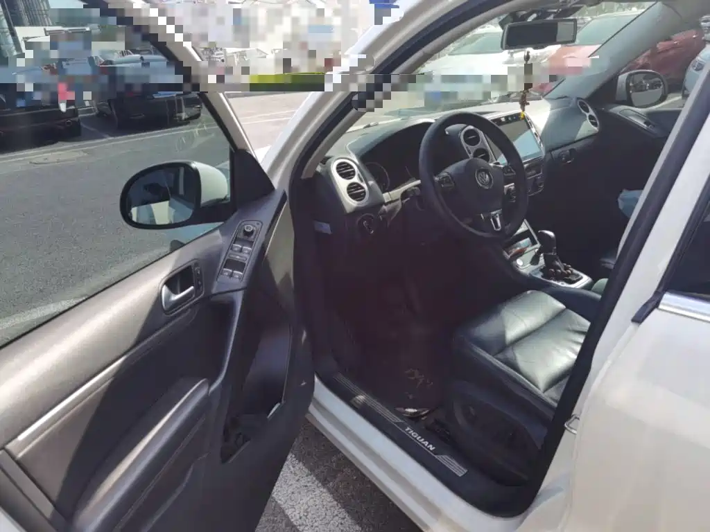 Volkswagen Tiguan 2015 — фото 14