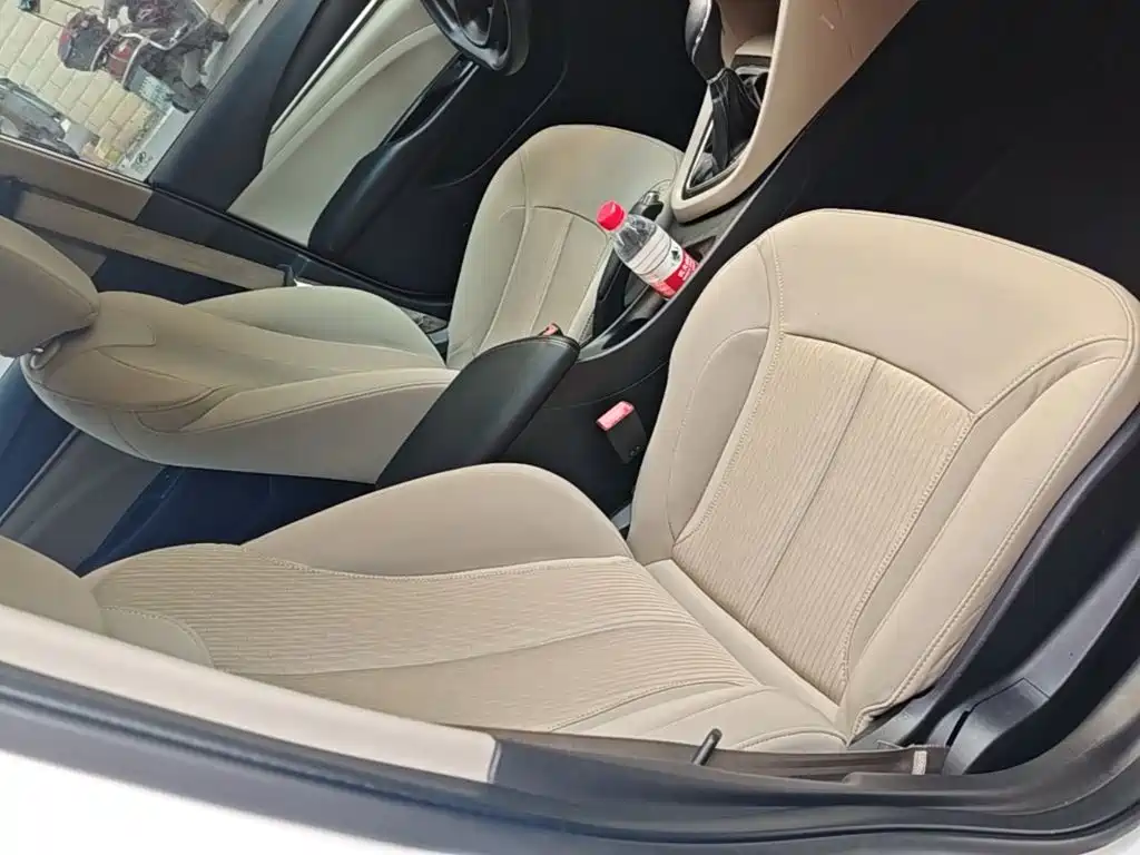 Buick Excelle 2016 — фото 25