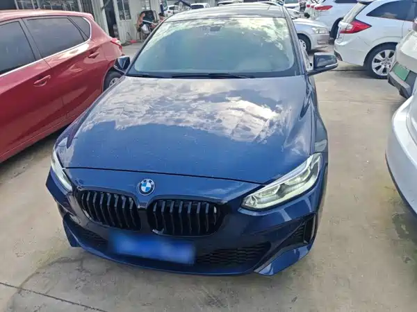 BMW 1 Series 2021