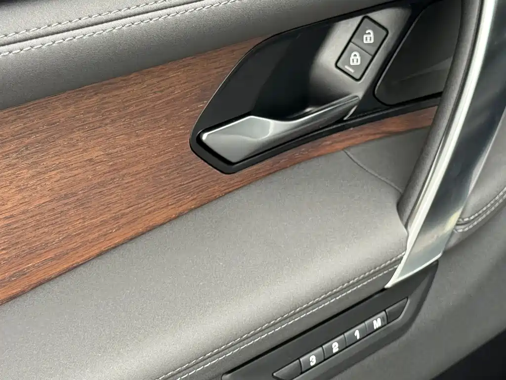 Land Rover Discovery Sport 2024 — фото 14