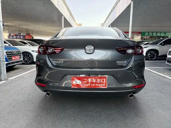 Mazda 3 Axela 2023
