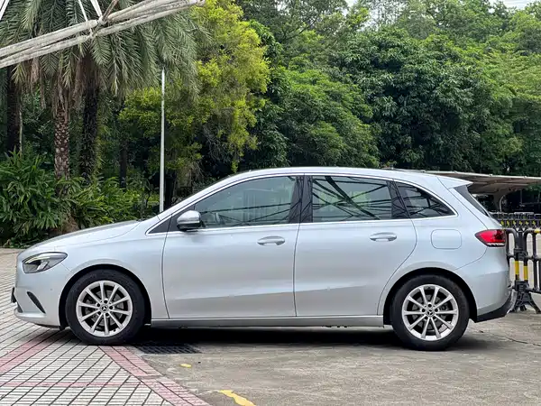 Mercedes-Benz B-Class 2019
