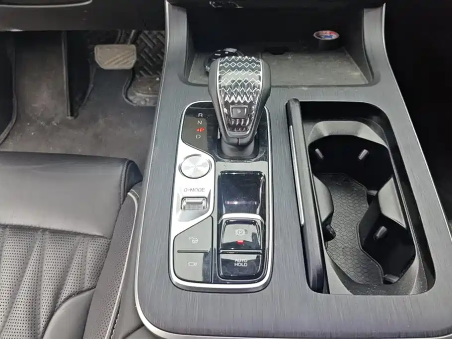 GAC Motor Trumpchi GS8 2023 — фото 16