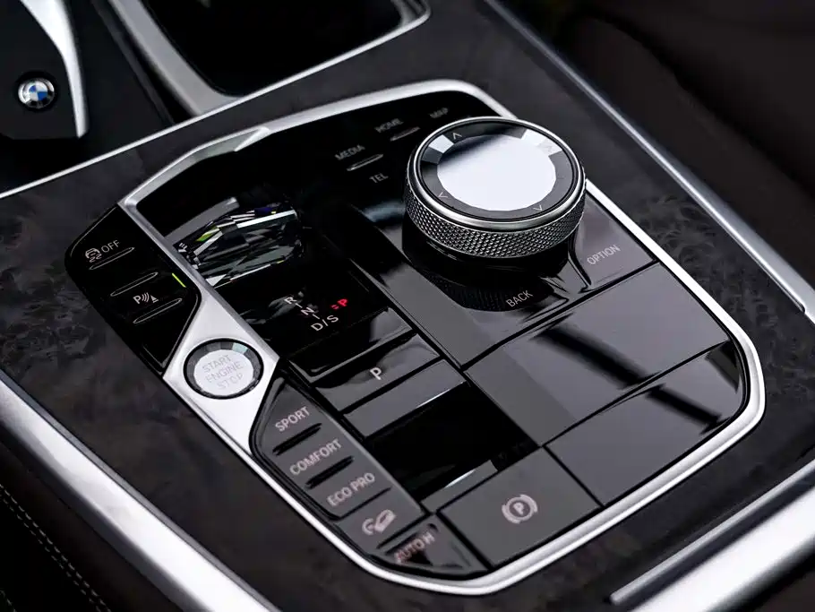 BMW X5 2025 — фото 21