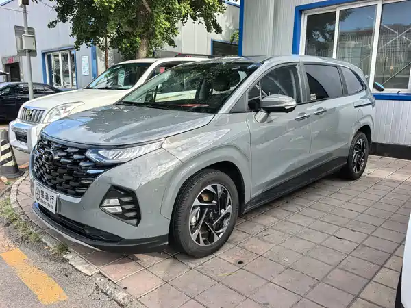 Hyundai Custin 2024